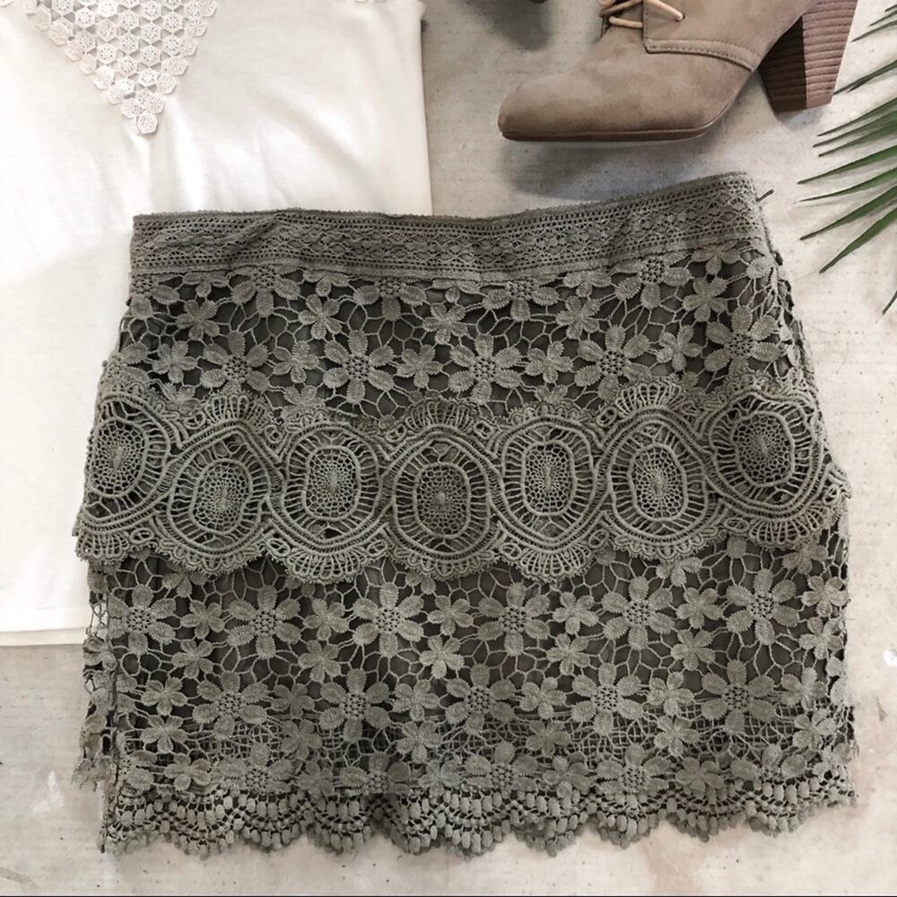 Free People | Lace Olive Skirt Size 6